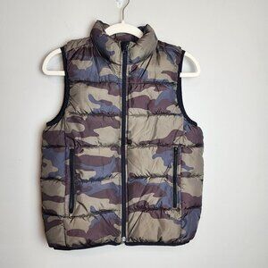 Gap Kids size L  / 10-11 boy camo puffer vest outerwear